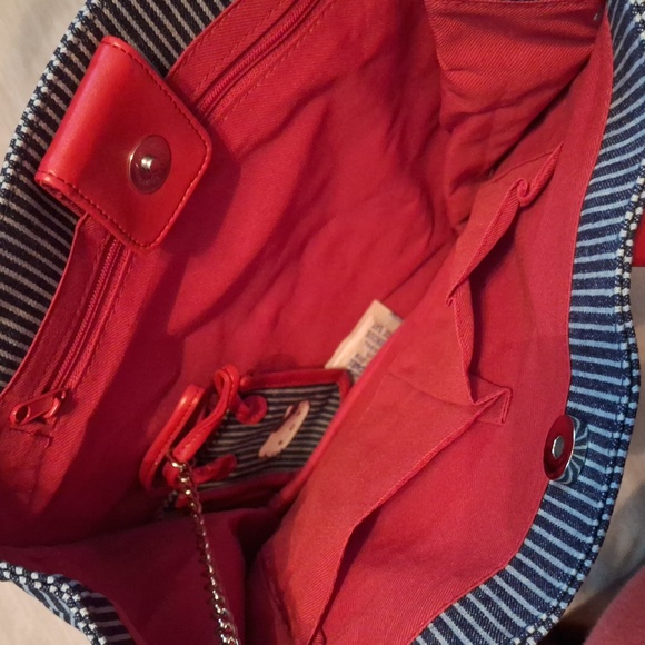 Hello Kitty Bag - Picture 3 of 3